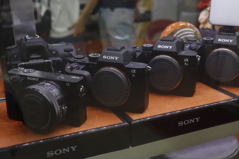 Sony BRAVIA 3II features